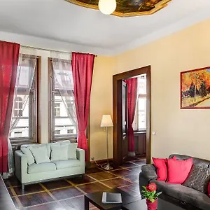 Apartment Art House By Adrez, Prag